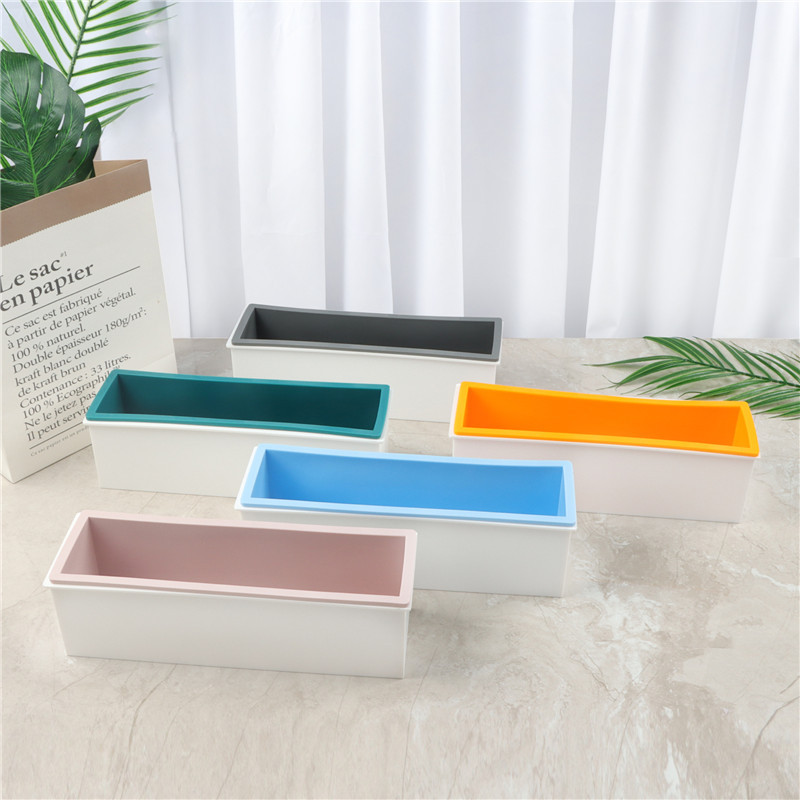 Soap Making Kit For Beginners - Kunststoffbox + Silikon-Innenstütze, Seifenform, 1200 ml,